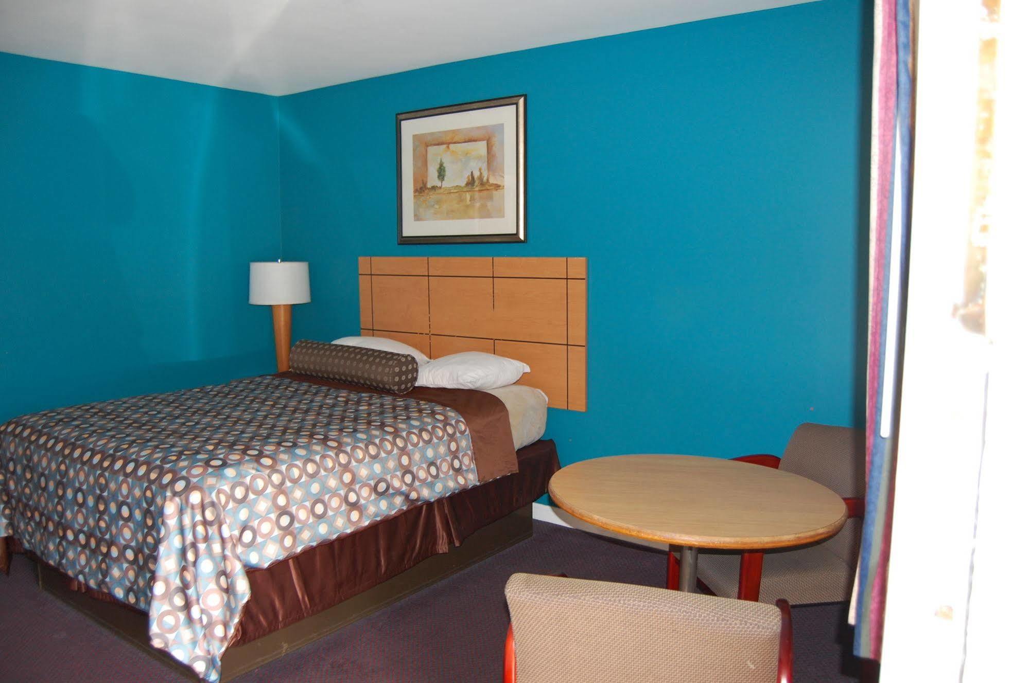 Colony Motel Brookfield Экстерьер фото